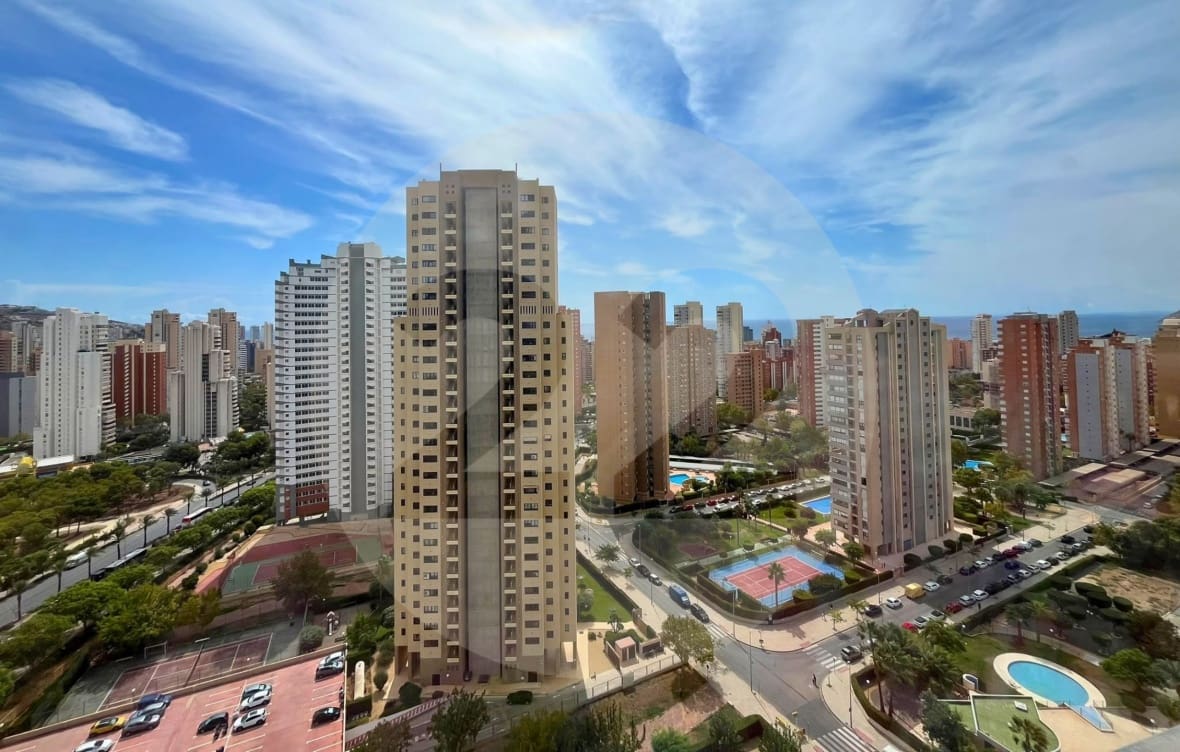 2 soverom Leilighet til leie i Benidorm med svømmebasseng - € 1 550 (Ref: 10145367)