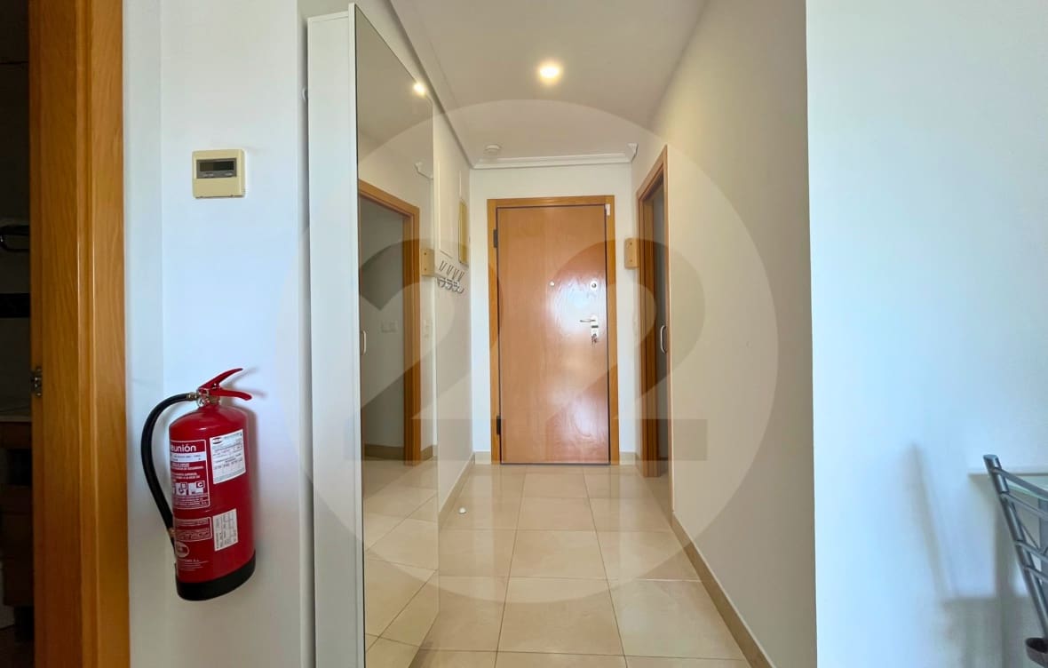 1 bedroom Apartment for rent in Benidorm with pool - € 1,250 (Ref: 10160436)