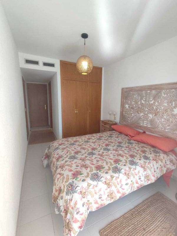 3 camera da letto Appartamento da affittare in Alicante citta con piscina - 1.500 € (Rif: 7852052)