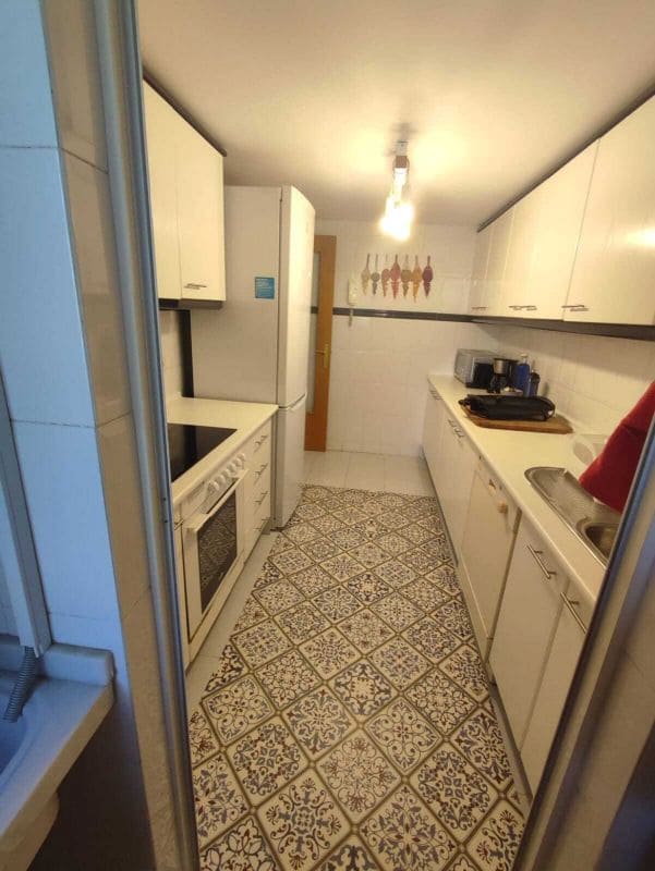 3 camera da letto Appartamento da affittare in Alicante citta con piscina - 1.500 € (Rif: 7852052)