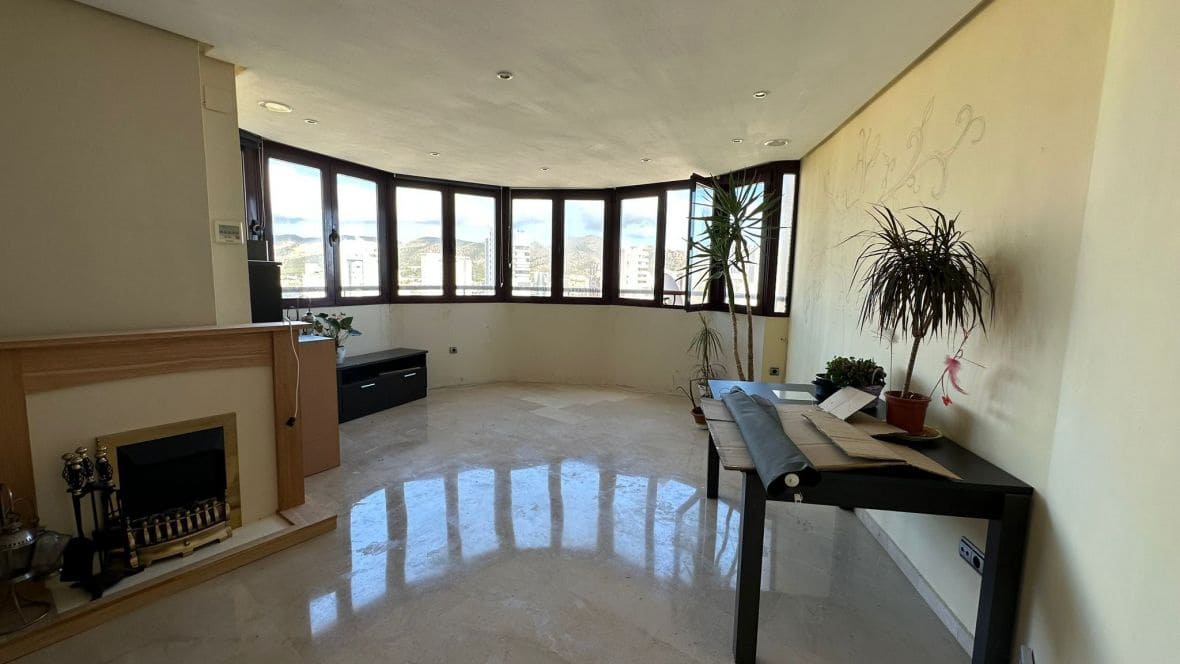 2 sypialnia Apartament na sprzedaż w Benidorm z basenem - 240 000 € (Ref: 8003421)