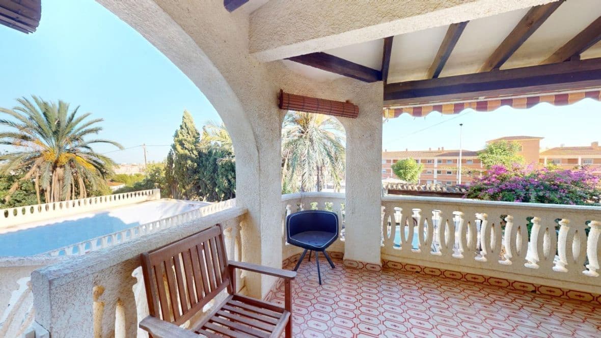 3 soveværelse Villa til salg i Alfaz del Pi / L'Alfas del Pi - € 450.000 (Ref: 8435578)