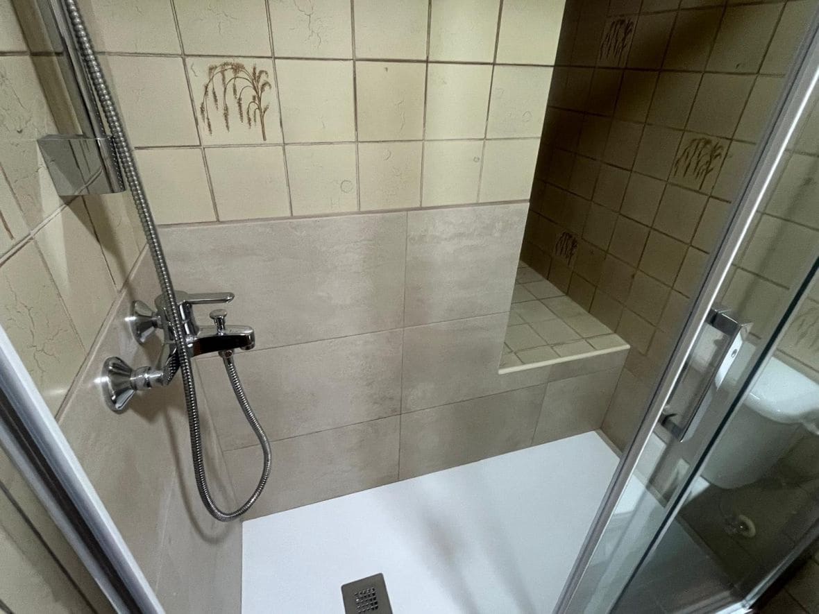 Appartement de 3 chambres à louer à Alicante ville - 850 € (Ref: 8451624)