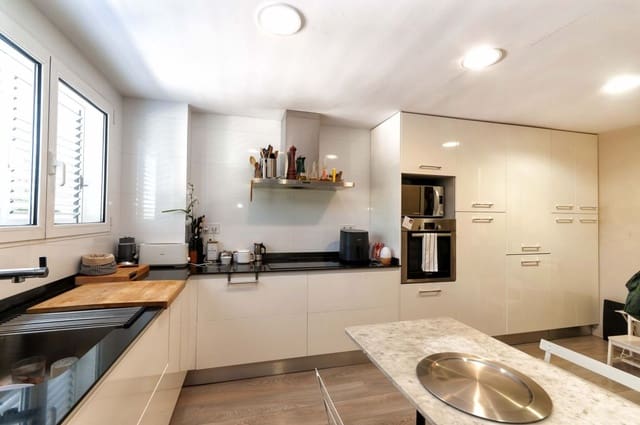 4 soveværelse Villa til salg i Muchamiel / Mutxamel med swimmingpool - € 450.000 (Ref: 8473383)