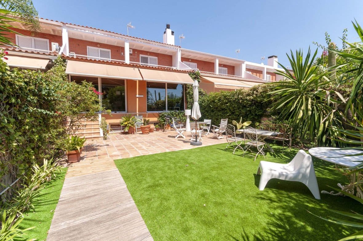 4 bedroom Villa for sale in Muchamiel / Mutxamel with pool - € 450,000 (Ref: 8473383)