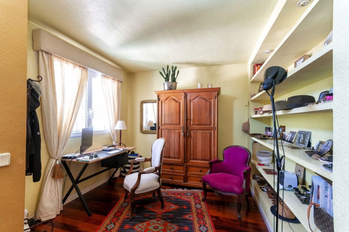 4 bedroom Villa for sale in Muchamiel / Mutxamel with pool - € 450,000 (Ref: 8473383)