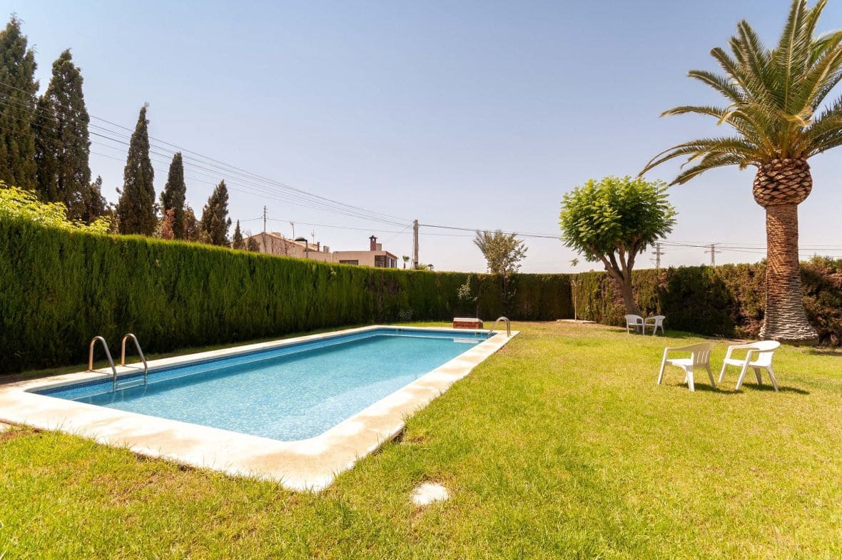 4 bedroom Villa for sale in Muchamiel / Mutxamel with pool - € 450,000 (Ref: 8473383)