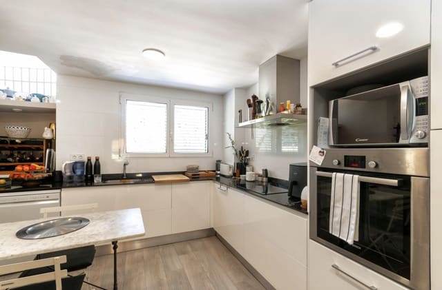 4 soveværelse Villa til salg i Muchamiel / Mutxamel med swimmingpool - € 450.000 (Ref: 8473383)