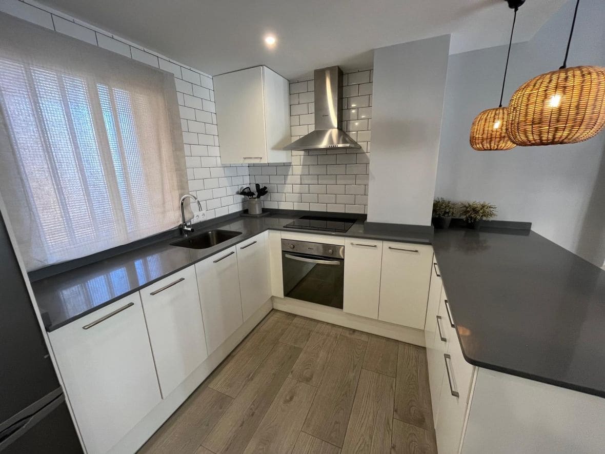 1 makuuhuone Huoneisto vuokrattavana paikassa El Campello mukana uima-altaan - 1 100 € (Ref: 8734620)