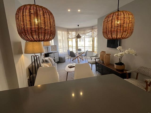 1 makuuhuone Huoneisto vuokrattavana paikassa Playa de Muchavista, El Campello mukana uima-altaan - 1 100 € (Ref: 8734620)