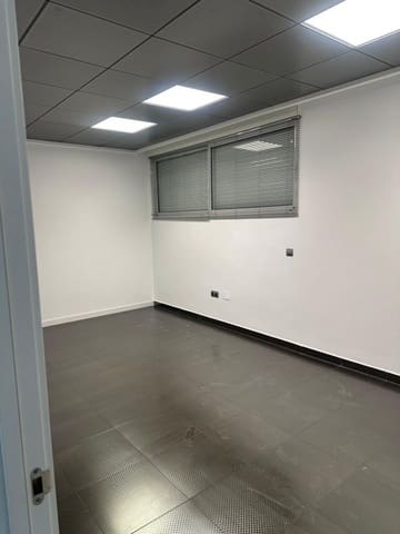 11 camera da letto Azienda da affittare in Cabo de las Huertas, Alicante città - 2.400 € (Rif: 8754803)