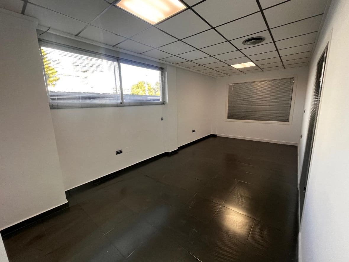 11 camera da letto Azienda da affittare in Alicante citta - 2.400 € (Rif: 8754803)