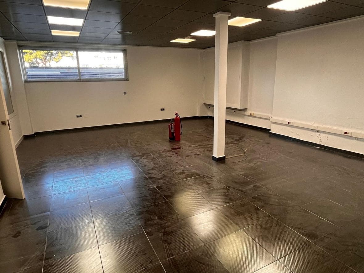 11 camera da letto Azienda da affittare in Alicante citta - 2.400 € (Rif: 8754803)