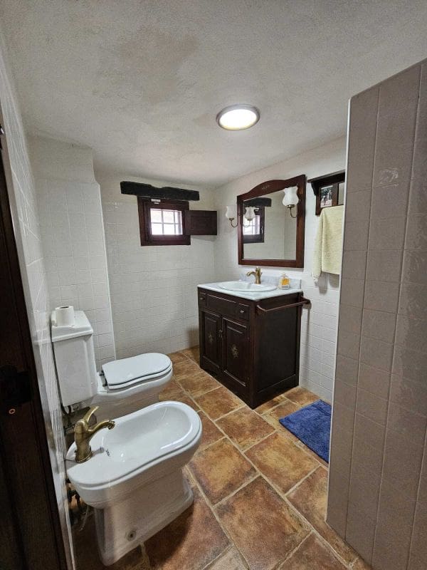 8 soveværelse Byhus til salg i Calarreona - € 850.000 (Ref: 8879214)