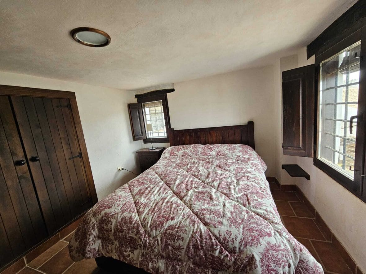 8 soveværelse Byhus til salg i Calarreona - € 850.000 (Ref: 8879214)