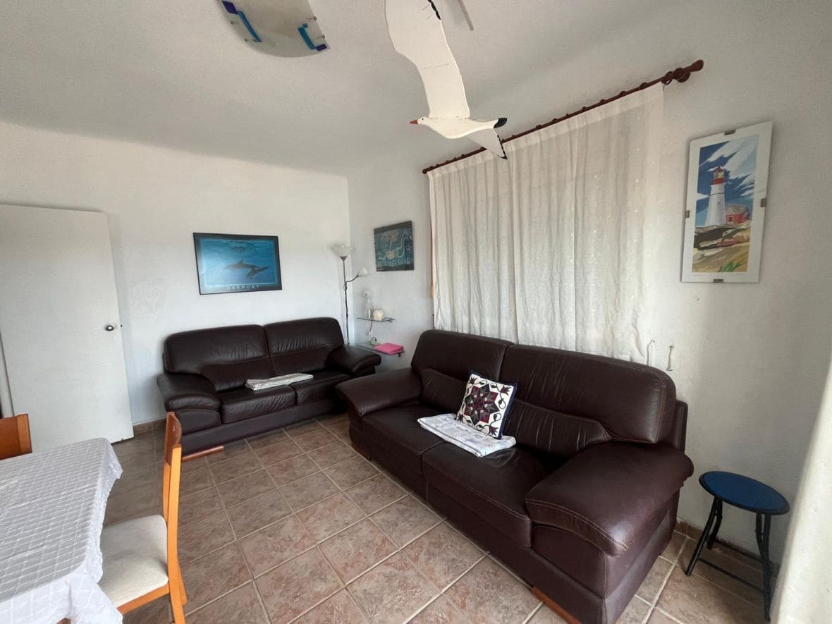 2 soveværelse Lejlighed til leje i El Campello - € 1.100 (Ref: 9035887)