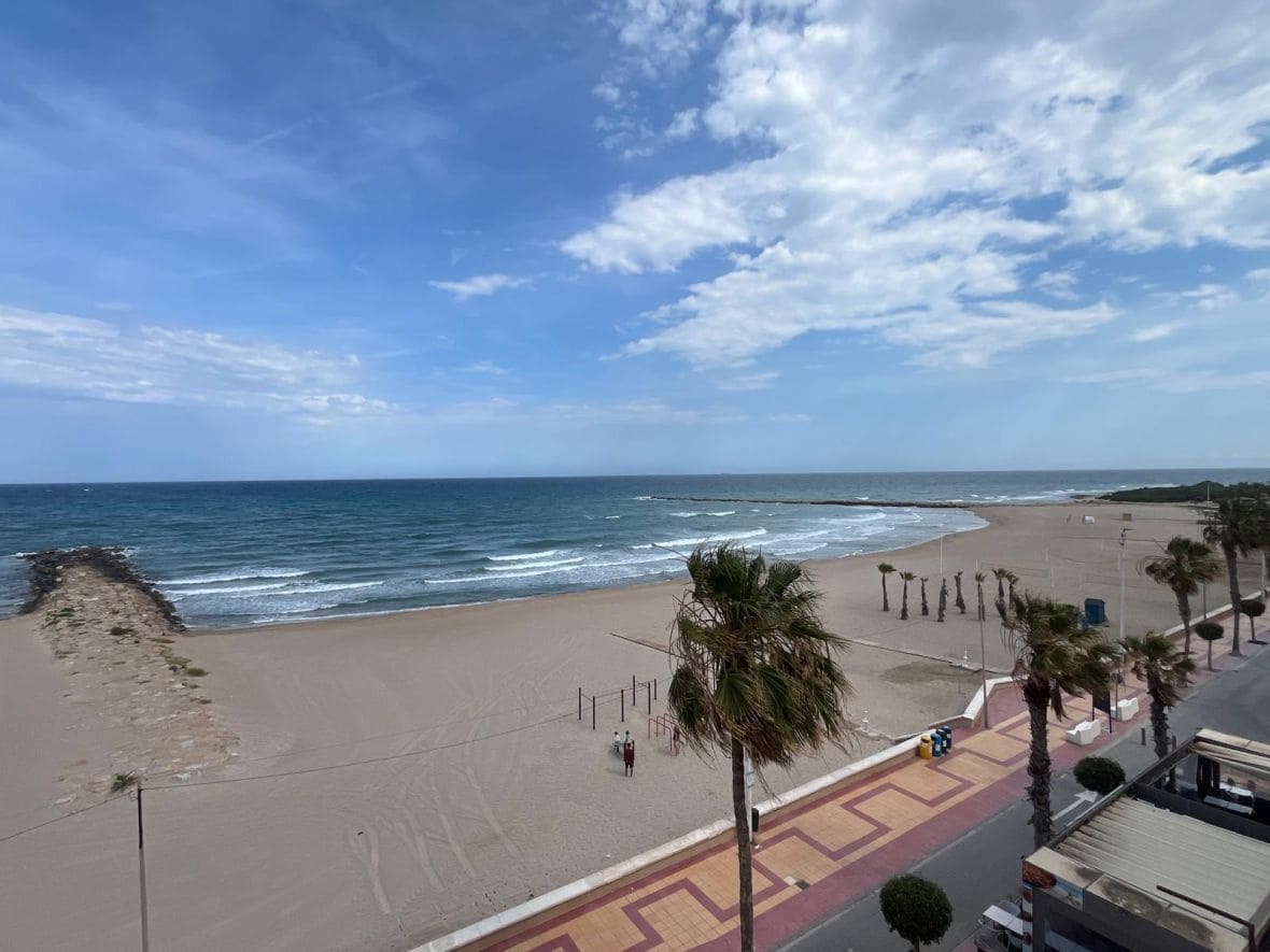 2 soveværelse Lejlighed til leje i El Campello - € 1.100 (Ref: 9035887)