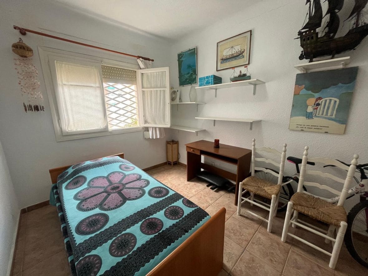 2 soveværelse Lejlighed til leje i El Campello - € 1.100 (Ref: 9035887)