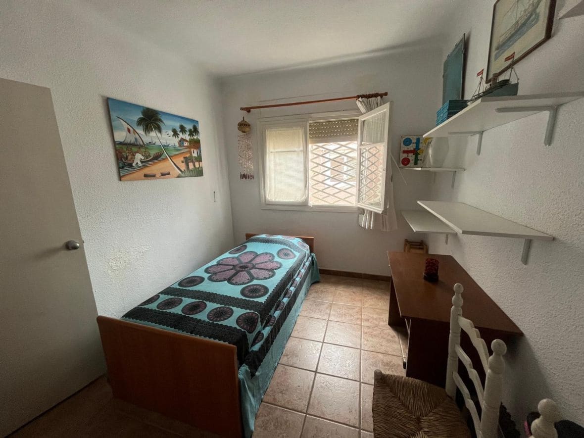 2 soveværelse Lejlighed til leje i El Campello - € 1.100 (Ref: 9035887)