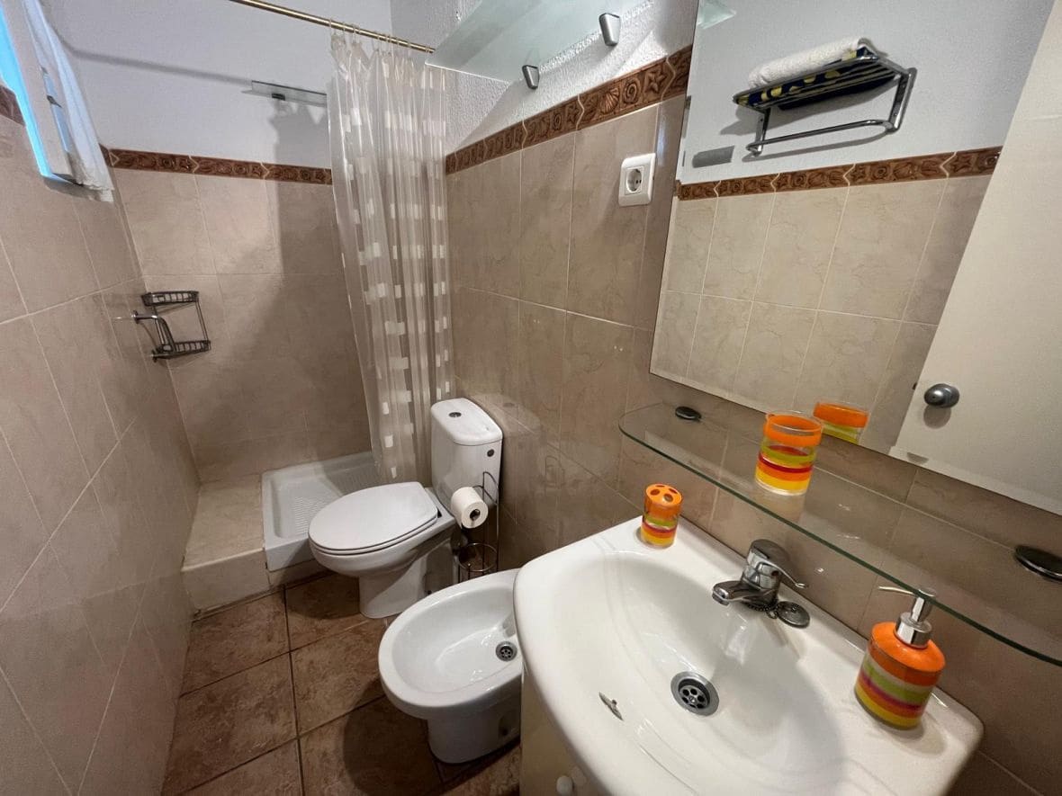 2 soveværelse Lejlighed til leje i El Campello - € 1.100 (Ref: 9035887)