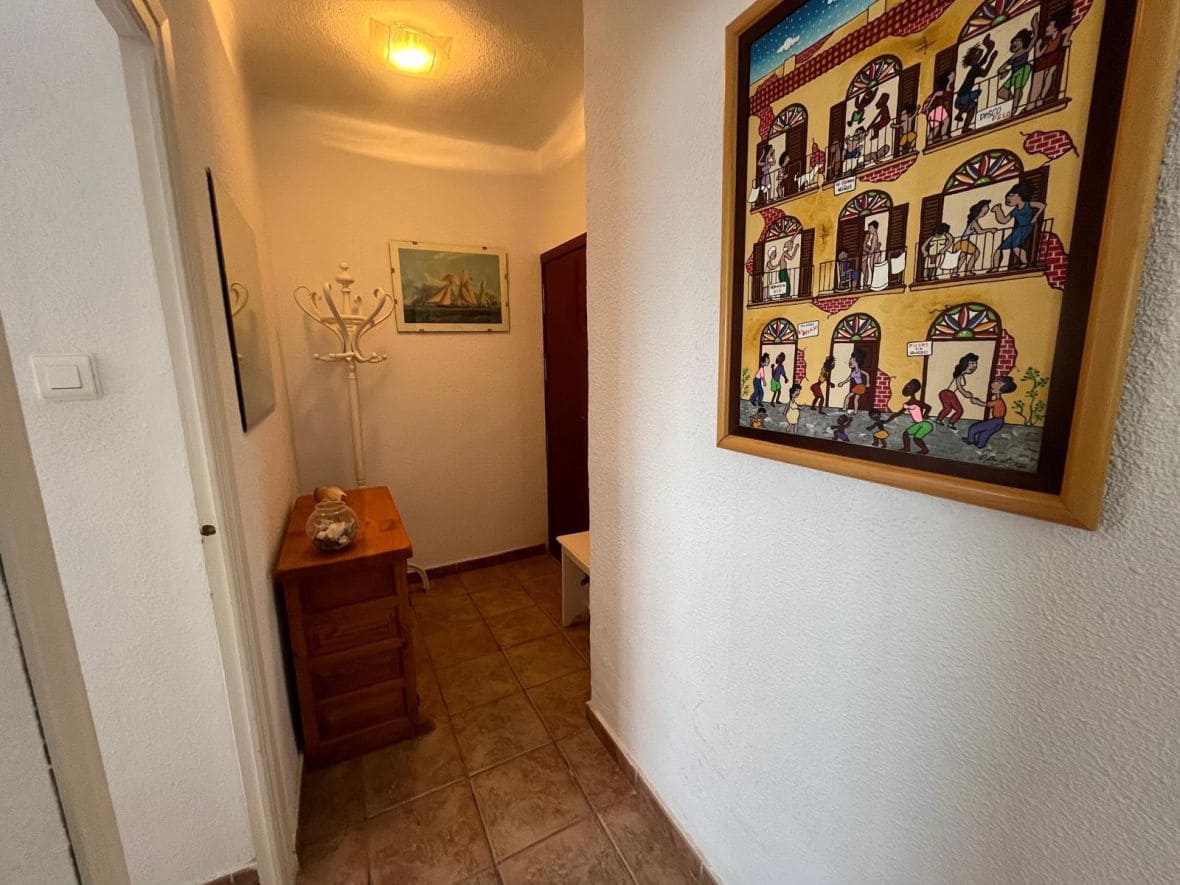 2 soveværelse Lejlighed til leje i El Campello - € 1.100 (Ref: 9035887)