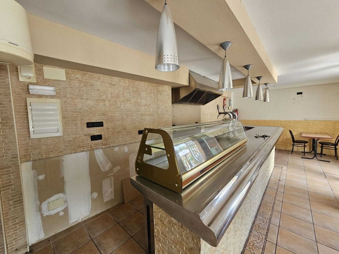 Virksomhed til salg i El Campello - € 90.000 (Ref: 9043942)