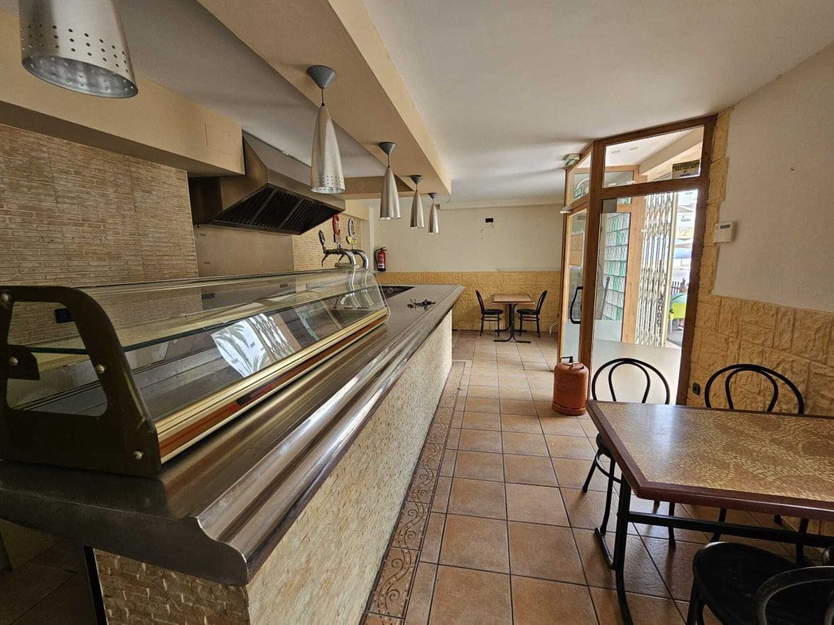 Virksomhed til salg i El Campello - € 90.000 (Ref: 9043942)