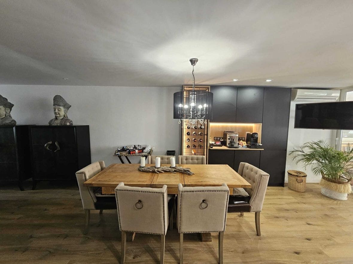 4 soveværelse Bungalow til salg i Alicante by med swimmingpool - € 589.900 (Ref: 9047222)