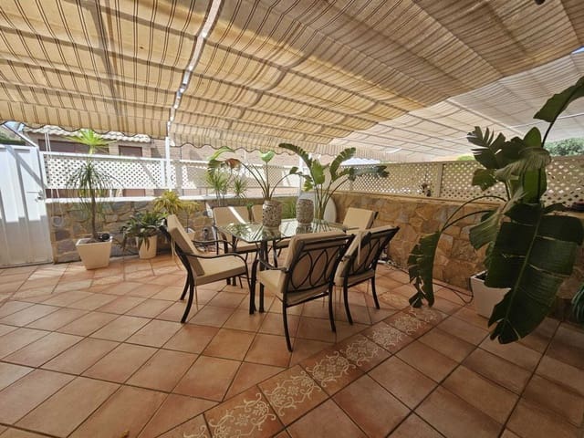 4 Zimmer Bungalow zu verkaufen in Albufereta, Alicante / Alacant Stadt mit Pool - 589.900 € (Ref: 9047222)