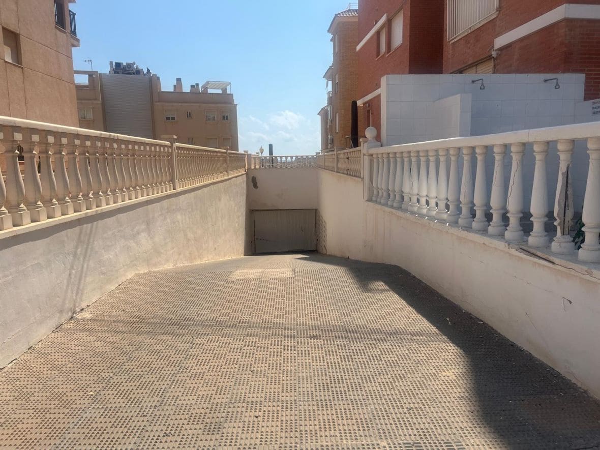 2 soveværelse Lejlighed til salg i Guardamar del Segura - € 235.000 (Ref: 9160706)