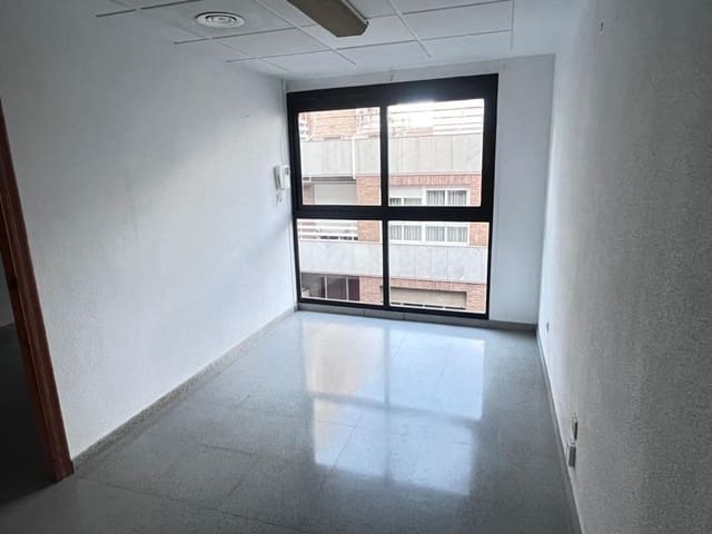 Kontor til leie i Barrio del Centro, Alicante by - € 600 (Ref: 9252551)