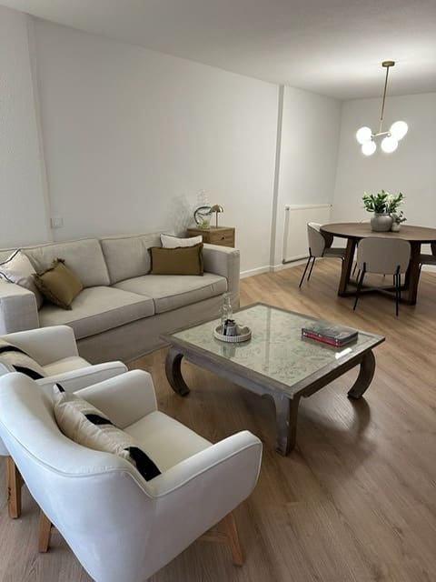 2 sypialnia Mieszkanie do wynajęcia w Miasto Alicante / Alacant - 1 500 € (Ref: 9318077)