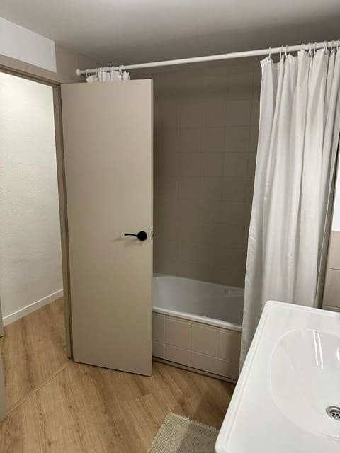 2 sypialnia Mieszkanie do wynajęcia w Miasto Alicante / Alacant - 1 500 € (Ref: 9318077)