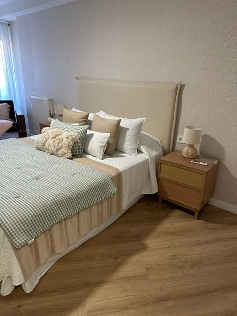 2 sypialnia Mieszkanie do wynajęcia w Miasto Alicante / Alacant - 1 500 € (Ref: 9318077)