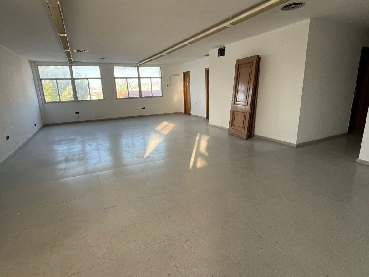 Kantoor te huur in Elda - € 1.000 (Ref: 9325389)