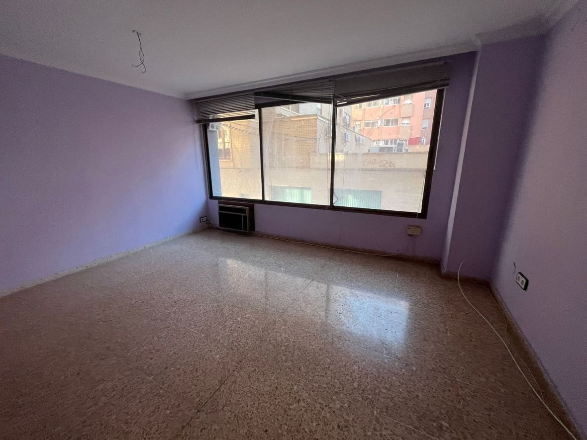 Kontor til salgs i Elda - € 49 000 (Ref: 9362962)