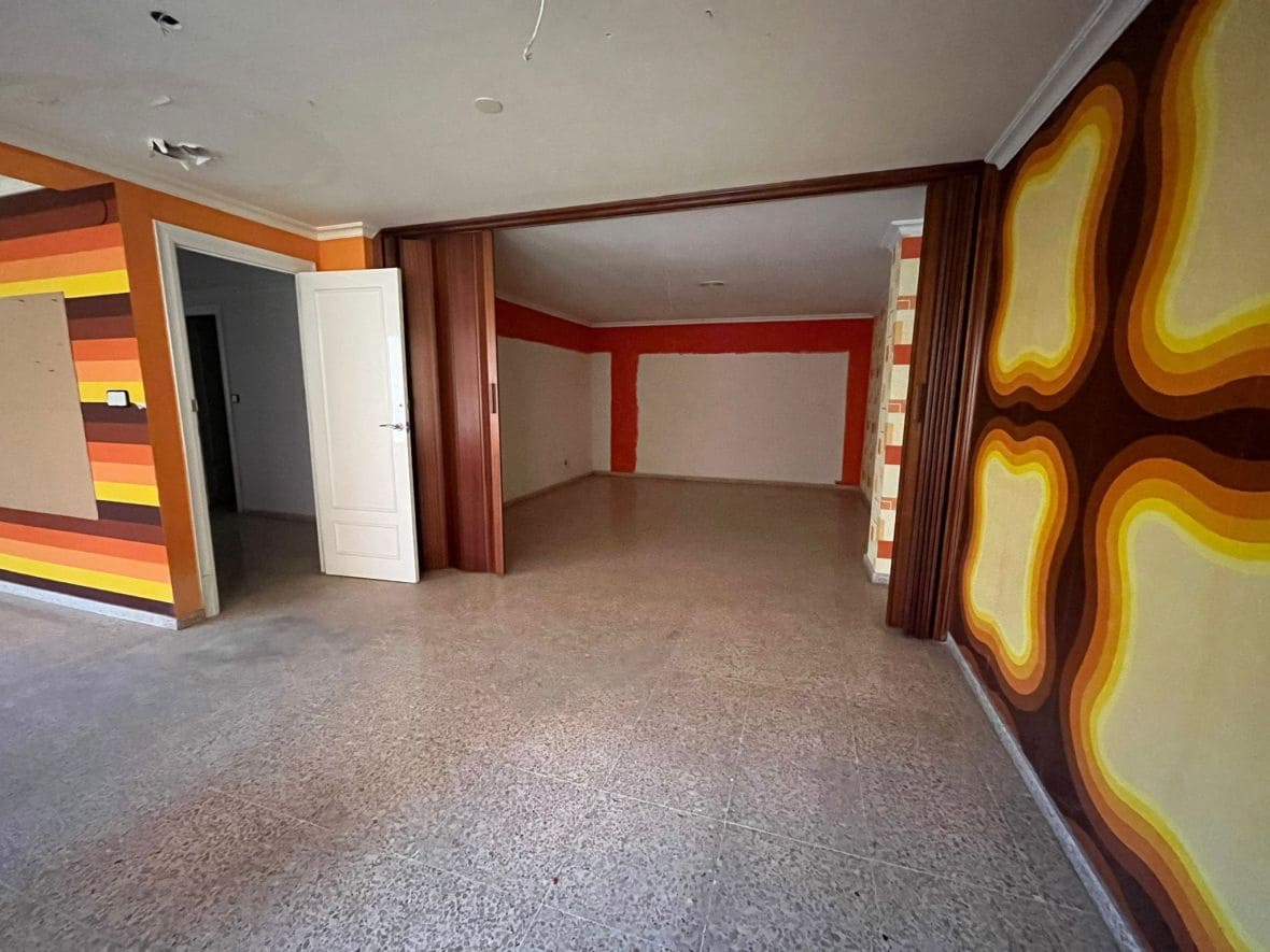 Kontor til salgs i Elda - € 49 000 (Ref: 9362962)