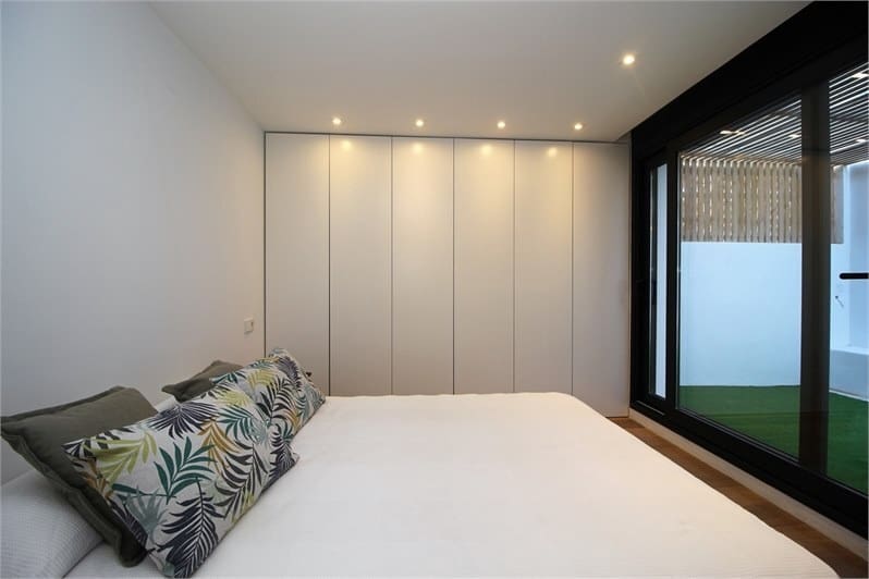 3 bedroom Villa for rent in Alicante / Alacant city - € 2,900 (Ref: 9426926)