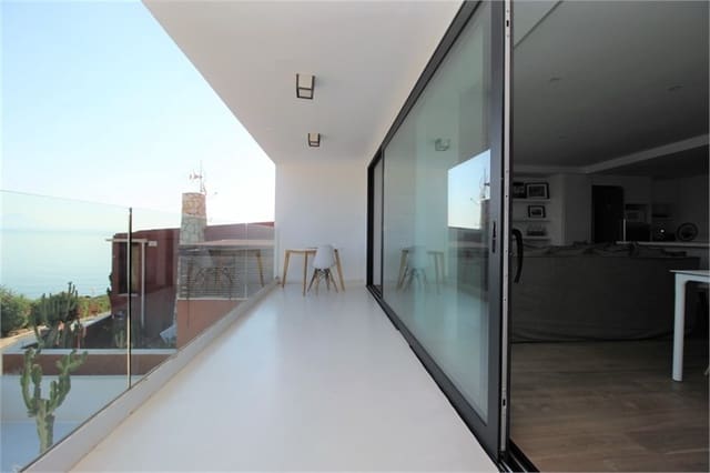 3 soveværelse Villa til leje i Cabo de las Huertas, Alicante by - € 2.900 (Ref: 9426926)