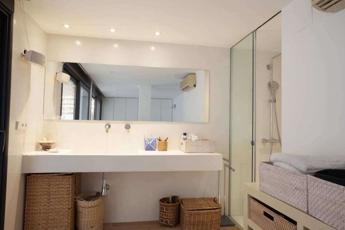 3 bedroom Villa for rent in Alicante / Alacant city - € 2,900 (Ref: 9426926)