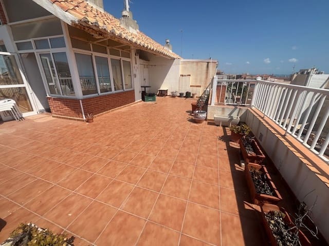 2 bedroom Flat for sale in Guardamar del Segura - € 232,000 (Ref: 9475113)