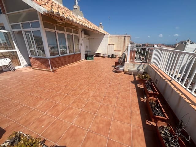 2 bedroom Flat for sale in Guardamar del Segura - € 232,000 (Ref: 9475113)