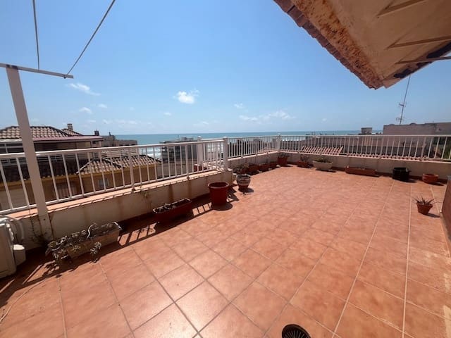 2 bedroom Flat for sale in Guardamar del Segura - € 232,000 (Ref: 9475113)