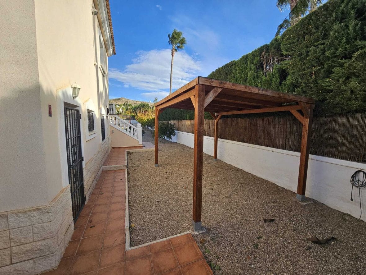 4 soveværelse Villa til salg i Muchamiel / Mutxamel - € 395.000 (Ref: 9510553)