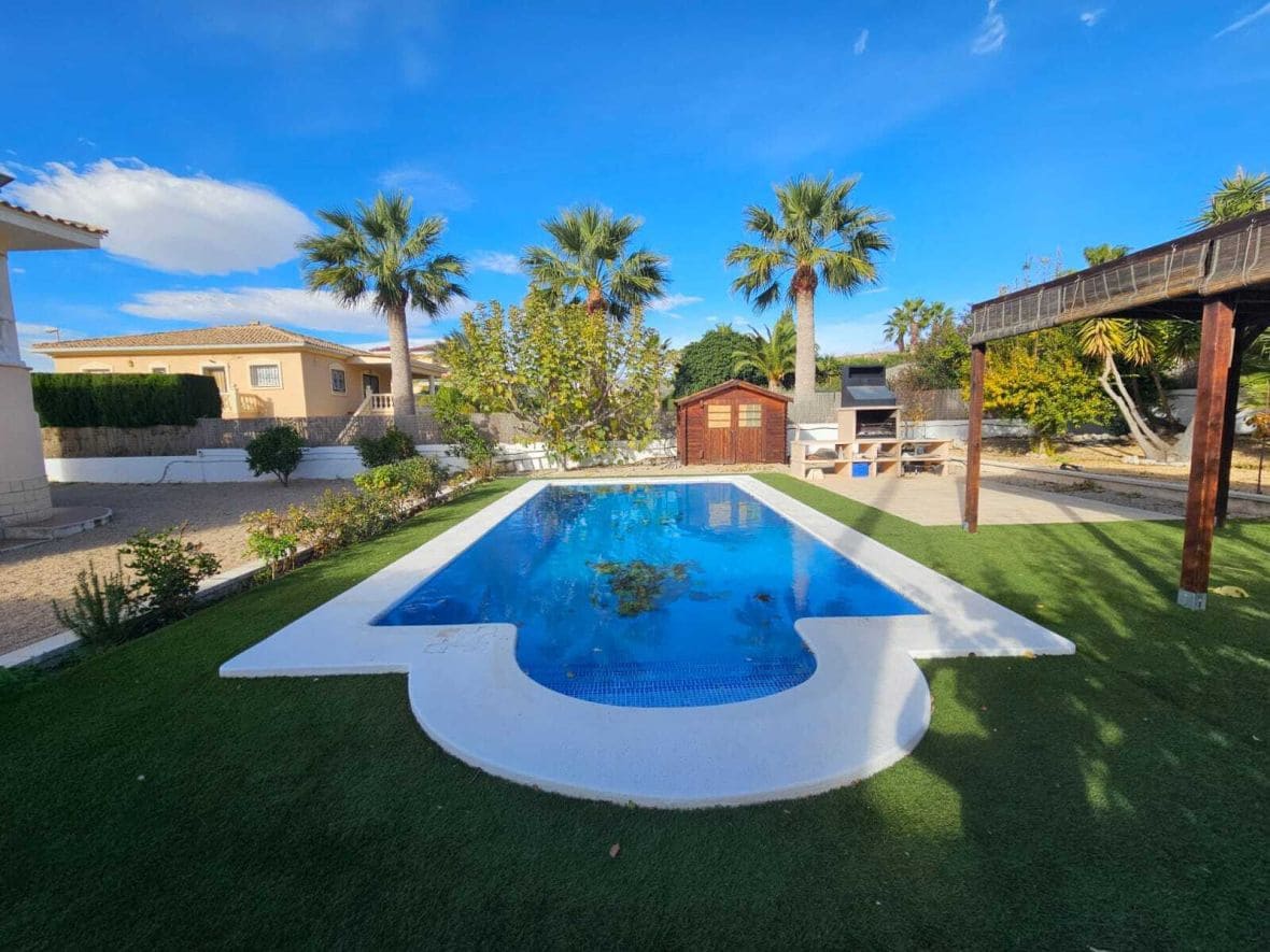 4 soveværelse Villa til salg i Muchamiel / Mutxamel - € 395.000 (Ref: 9510553)