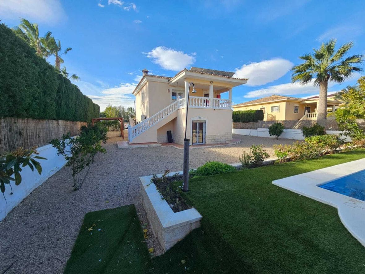 4 soveværelse Villa til salg i Muchamiel / Mutxamel - € 395.000 (Ref: 9510553)