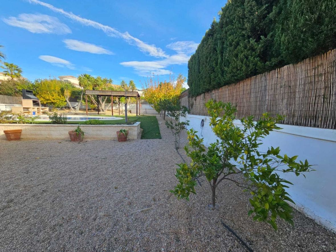 4 soveværelse Villa til salg i Muchamiel / Mutxamel - € 395.000 (Ref: 9510553)