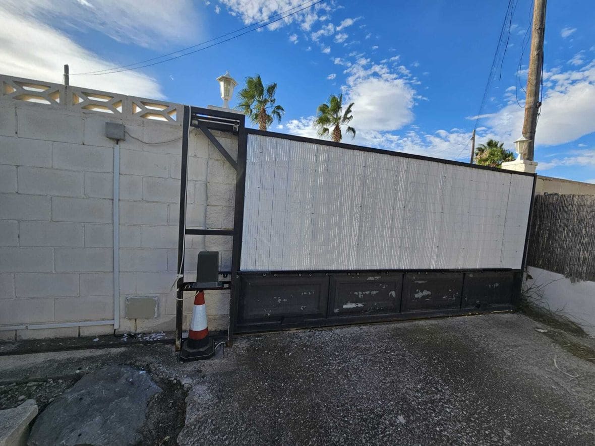 4 soveværelse Villa til salg i Muchamiel / Mutxamel - € 395.000 (Ref: 9510553)