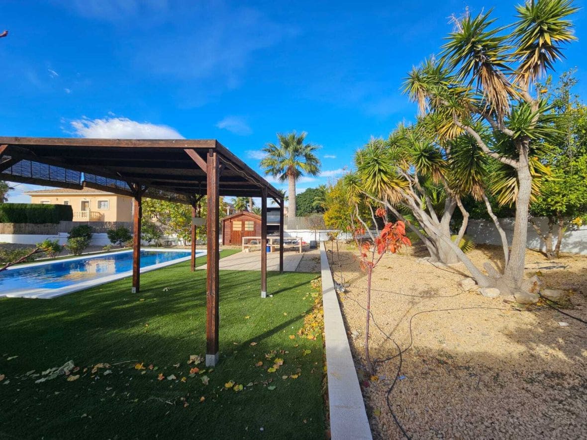 4 soveværelse Villa til salg i Muchamiel / Mutxamel - € 395.000 (Ref: 9510553)