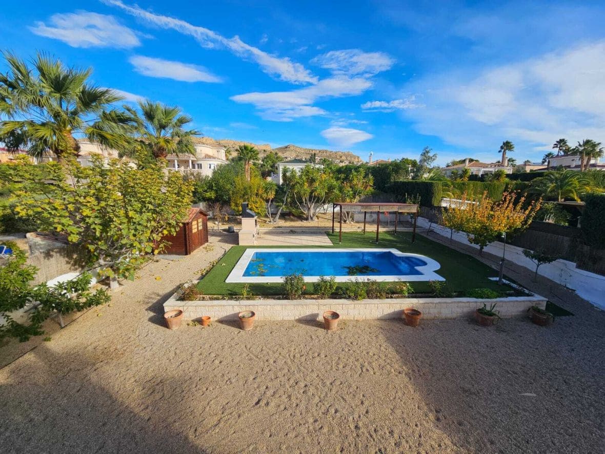 4 soveværelse Villa til salg i Muchamiel / Mutxamel - € 395.000 (Ref: 9510553)